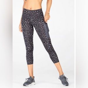 Fabletics PowerHold Black Leopard Print Leggings, Cheetah Print Leggings Pockets